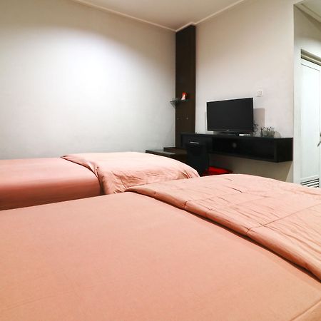 Bendungan Hilir Residence Джакарта Экстерьер фото